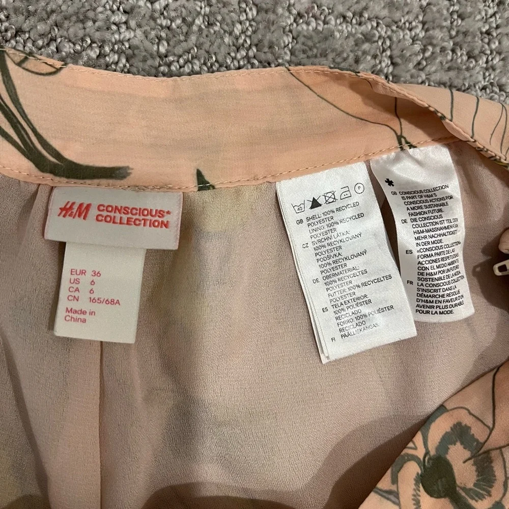 🌴 H&M Silky Floral Print Blouse And Shorts Set - Picture 10 of 14